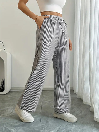 Alina – Eleganckie Spodnie w Paski z Kieszeniami